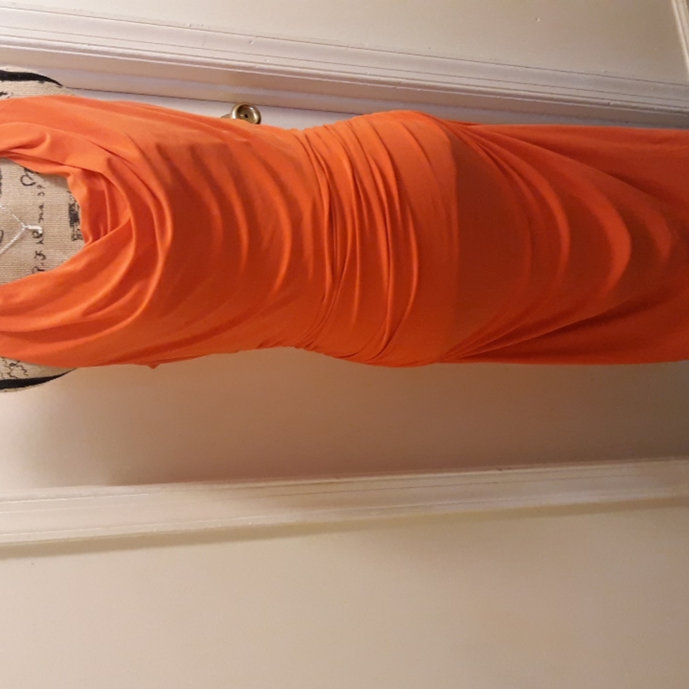 Sleeveless dress - Picture 2 of 6